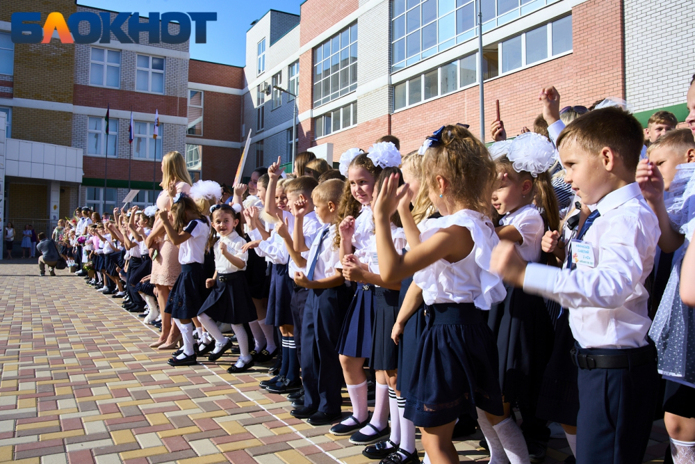 «Нужна школа, которая обучает, а не удручает»: политики Краснодара о введении единой школьной формы