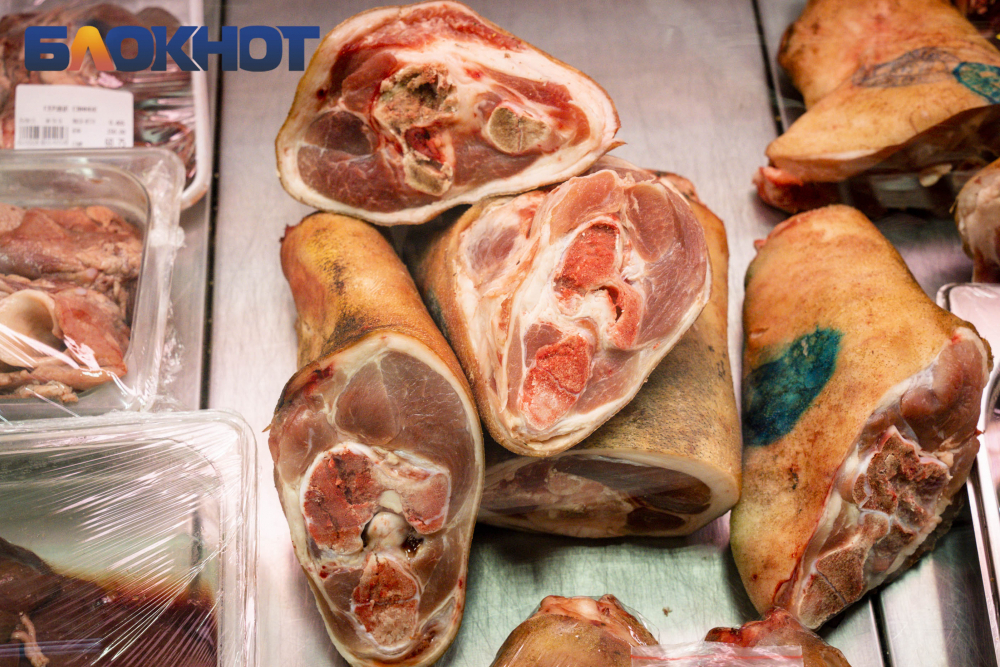 В Краснодарском крае на мясокомбинате Ткачёва «Агрокомплекс» ввели карантин из-за африканской чумы свиней
