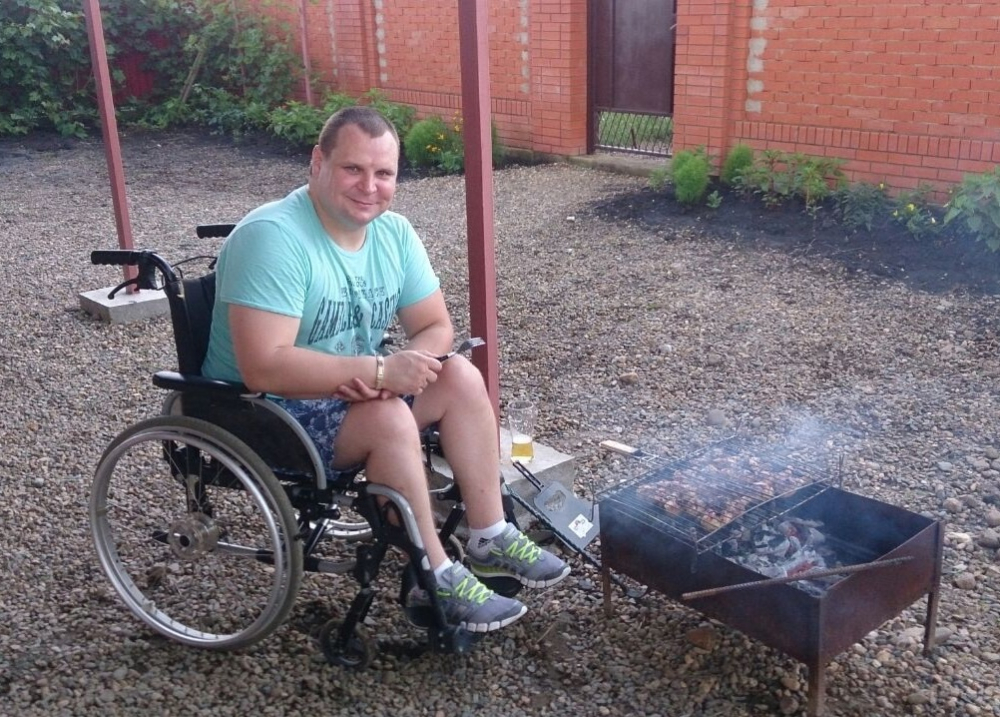 Краснодарскому инвалиду-колясочнику принесли повестку в военкомат