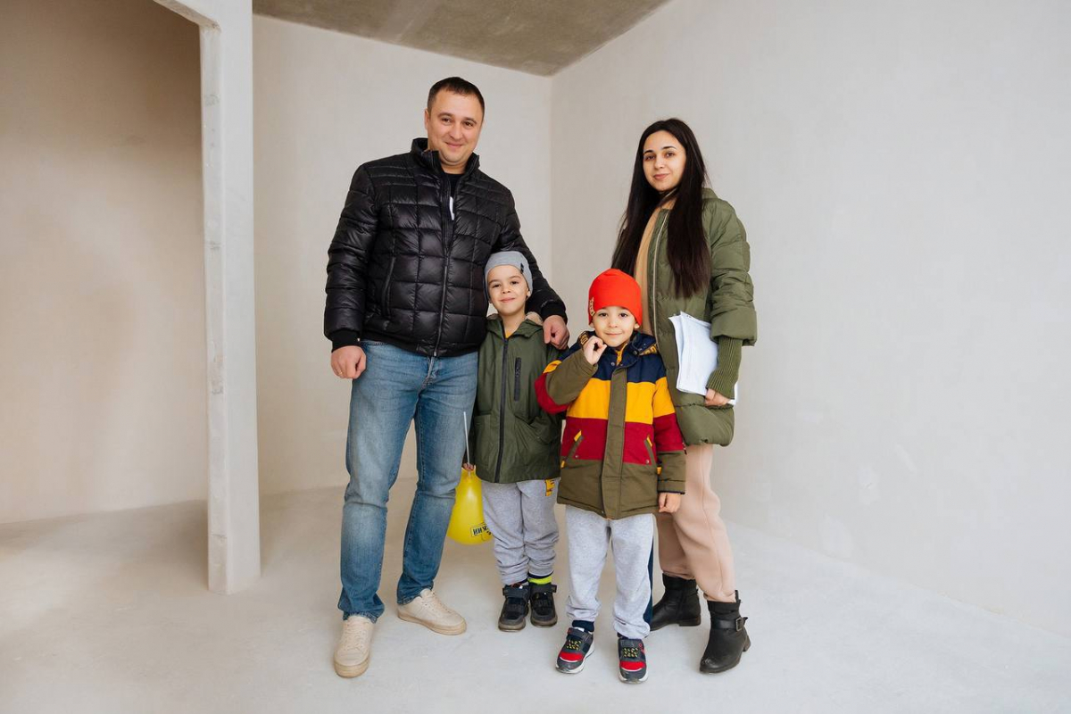 Семья новое жилье. Семья Краснодар. Семья года 2021. Молодая семья Краснодар 2024.