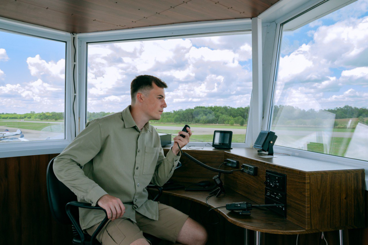 Частный пилот. Диспетчерская вышка в аэропорту Внуково. Air Traffic Controller Tower. Авиадиспетчер Хитроу. Дасин Авиадиспетчерская.