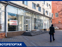 Прибыль сократилась в разы, бизнес закрывается: в центре Краснодара сдают в аренду десятки помещений