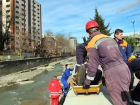 Сочинские спасатели достали пьяного мужчину из русла реки