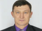 Глава кубанского поселения взял на работу родственницу и потратил 150 тысяч на служебную машину