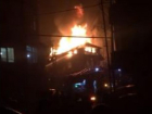 В Сочи горящий дом сняли на видео, есть пострадавшая