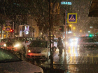 Экстренное предупреждение по налипанию мокрого снега объявили на Кубани 