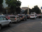  Движение на самых загруженных перекрестках Краснодара будут регулировать полицейские 