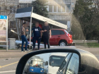 В Краснодаре иномарка на полном ходу снесла остановку общественного транспорта