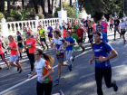Около пяти тысяч человек вышли на старт международного марафона в Сочи