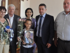В Лабинске 10-летнему мальчику вручили подарок от Путина 