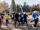 Ежегодный новогодний забег в Краснодаре собрал 300 участников