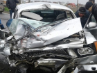На Кубани в ДТП с грузовиком погибли двое человек