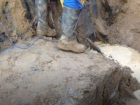 Рабочие на улице Тургенева откопали "саркофаг"