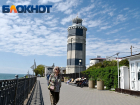 Город-курорт на Кубани украсят скамейками за 4 млн рублей