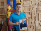 Новороссиец получил подарок от Путина с автографом