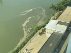 Неизвестные сливают нечистоты в реку Кубань в Краснодаре
