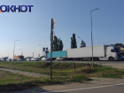 В Краснодарском крае пробка в сторону Черного моря растянулась на пять километров 