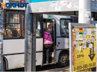 «Приходится часами сидеть на остановке»: краснодарцы потребовали дополнительные маршруты общественного транспорта