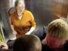Краснодарка избила мужчину в лифте, защищая другого