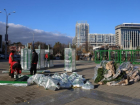 В Краснодаре начали установку главной городской елки