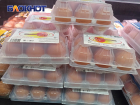 В Краснодаре продают куриные яйца по шесть штук в упаковке