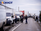 Около 700 грузовиков скопилось в районе Керченской паромной переправы
