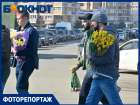 В приоритете тюльпаны: что творилось в переполненных мужчинами цветочных магазинах Краснодара 8 Марта 