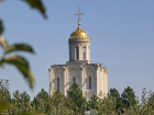 Миллиардер Дерипаска на Троицу показал храм в родном хуторе на Кубани