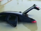Черный BMW затопили под Краснодаром
