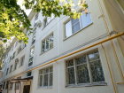 Впервые за 57 лет в Краснодаре обновили фасад четырехэтажки