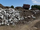 На берегу Краснодарского водохранилища обнаружили свалку мусора