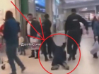 «Полы протерли и людей позабавили»: в Сочи на видео попало задержание карманника