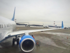 Самолет из Краснодара аварийно приземлился в Москве
