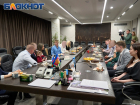 Депутат городской Думы Андрей Анашкин встретился с семьями участников СВО и поздравил бойцов с 23 Февраля