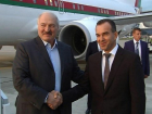  Кондратьев у трапа самолета в Сочи встретил Александра Лукашенко 
