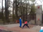 Скандальному видео с играющими якобы на мемориале в Краснодарском крае детьми уже девять лет