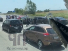 У Адыгейска на трассе М-4 «Дон» столкнулись восемь авто: видео