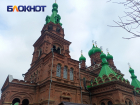 Храм Святой Троицы в Краснодаре: здесь молились Богу, солили огурцы, складировали мусор и похоронили Федора Щербину