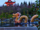 В Японском саду Краснодара возникли проблемы с установкой дракона