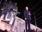 «Народ-победитель!» - Вениамин Кондратьев прошел в составе колонны «Бескозырки» в Новороссийске