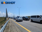 Больше 1200 автомобилей застряли в 12-километровой пробке перед Крымским мостом 