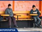 Бывшие зэки, учителя и спортсмены: на Сенном рынке Краснодара процветает торговля живой силой