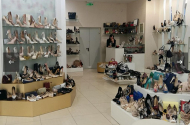 В бутик итальянской обуви требуются продавцы-консультанты - 