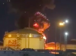 Появилось видео взрыва на нефтебазе в Краснодарском крае