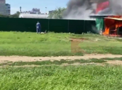 Два человека пострадали при пожаре возле «Магнита» на Солнечной