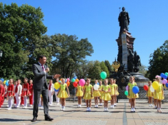  Наш любимый Краснодар ждет безоблачное будущее, - мэр на церемонии открытия праздника 