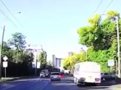  «Пятерка» в Краснодаре на «зебре» сбила молодую девушку 