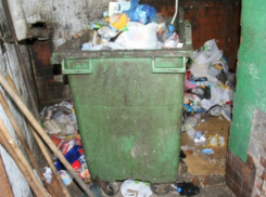 Под Краснодаром женщина выбросила новорожденного в пакете в мусорный бак