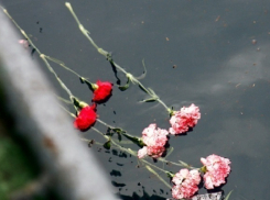 Цветы в память жертв Ту-154 в Сочи больше нельзя приносить