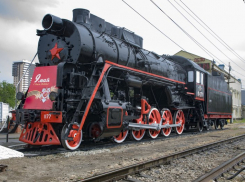  Краснодару на День Победы подарили паровоз 1949 года 